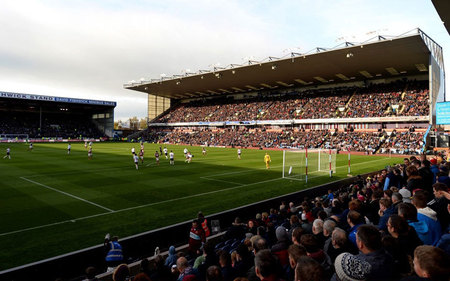 例如在曼城 例如在曼城